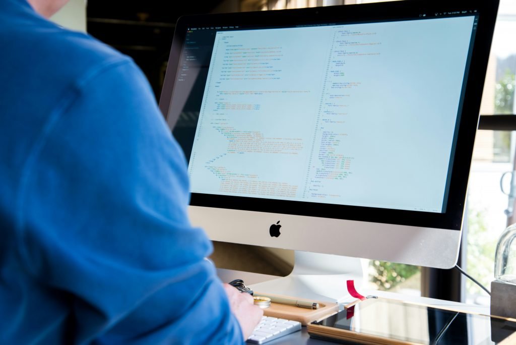 Die Zukunft von No-Code und Low-Code: Wird jeder zum Webentwickler? 1 lee campbell 6njoEbtarec unsplash